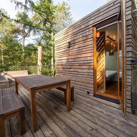 Luxury Treehouse Retreat * Antoing