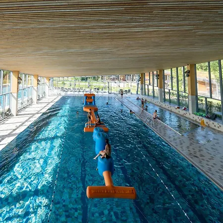 Luxury Treehouse Retreat 度假居 *