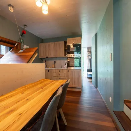 Luxury Treehouse Retreat * Antoing