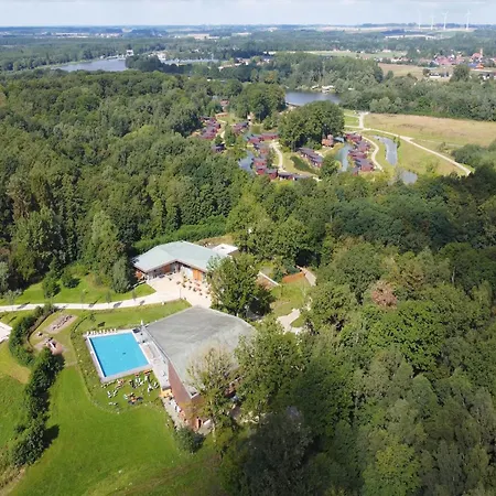 Luxury Treehouse Retreat * Antoing