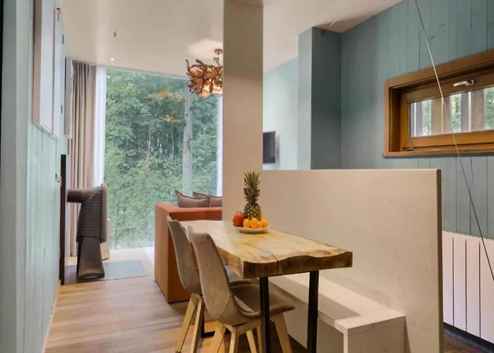 Luxury Treehouse Retreat *