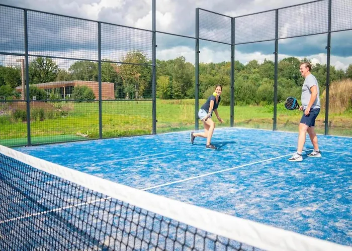 Luxury Treehouse Retreat Hébergement de vacances Antoing